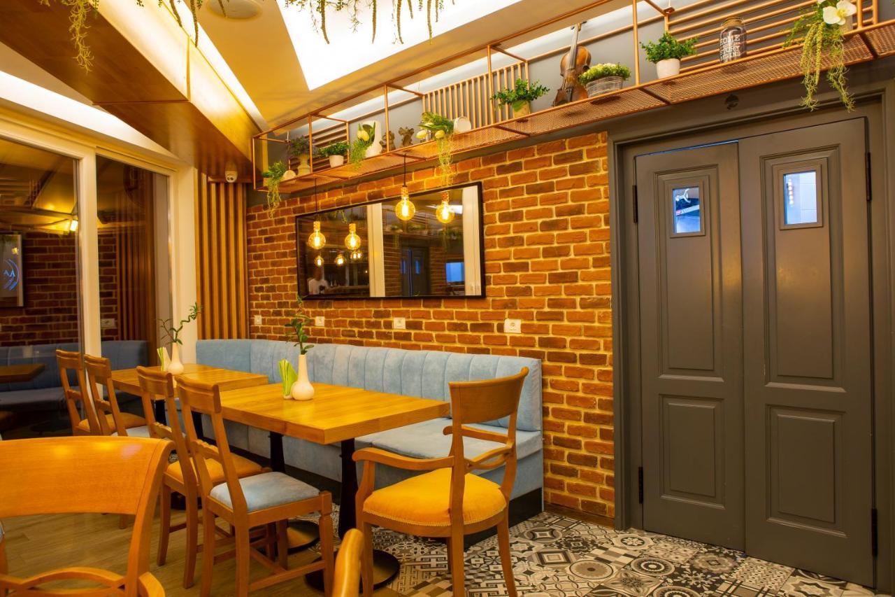 Crema Residence Gyulafehérvár Kültér fotó
