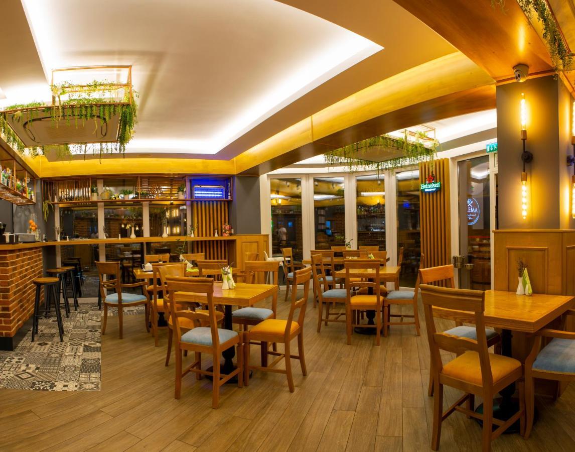 Crema Residence Gyulafehérvár Kültér fotó