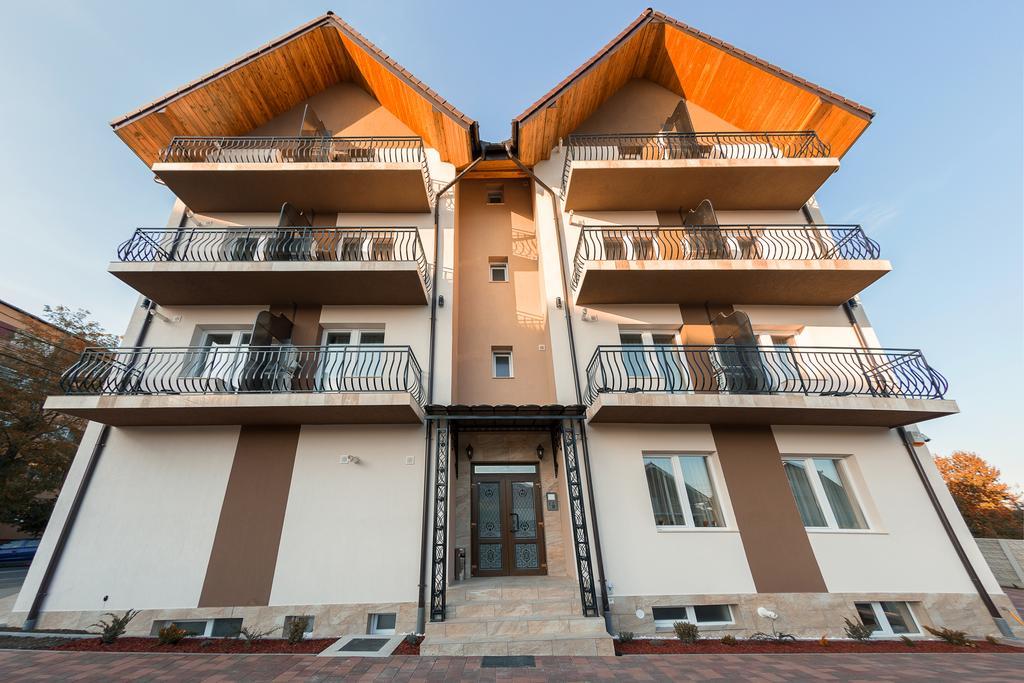 Crema Residence Gyulafehérvár Kültér fotó